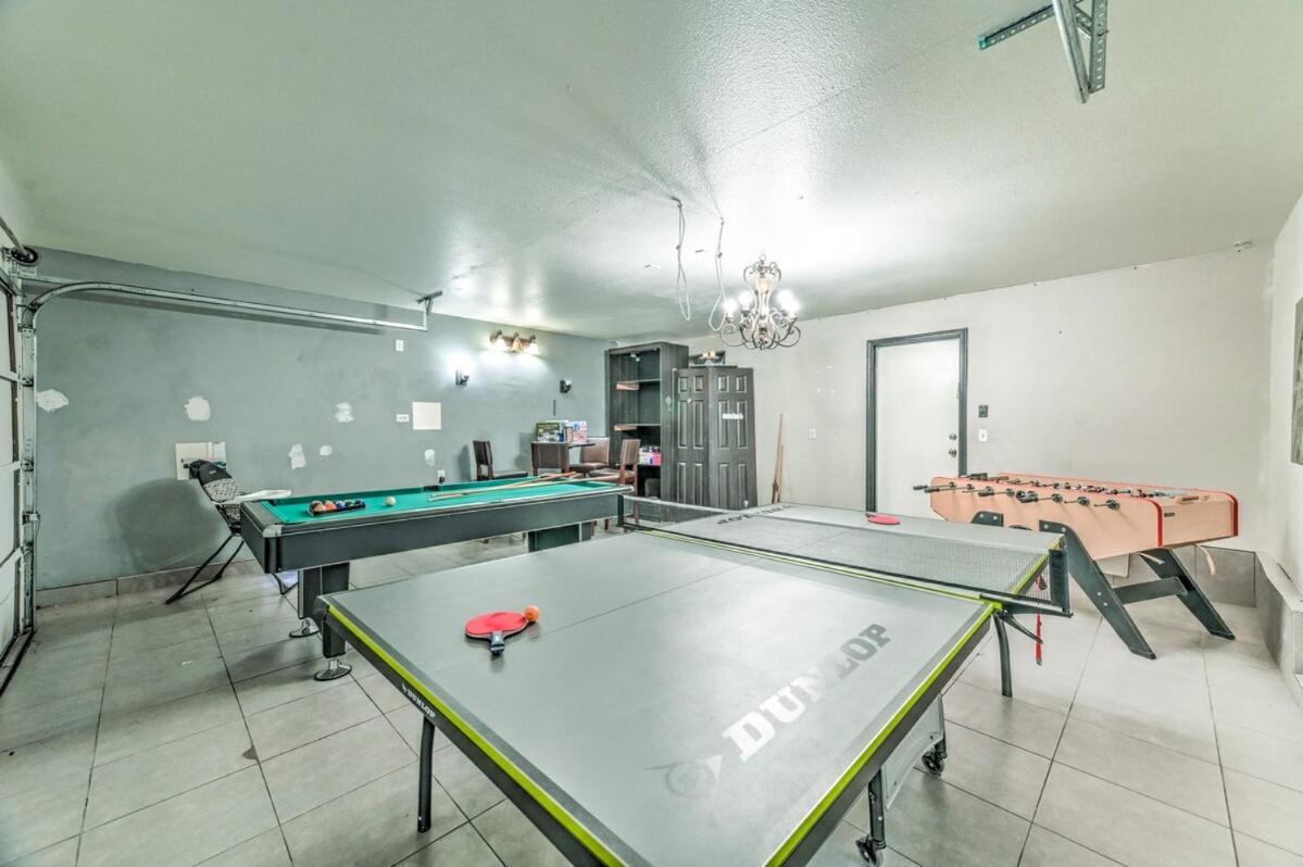 Vegas Vibes 4br With Poolspa, Perfect For Groups Casa de Férias